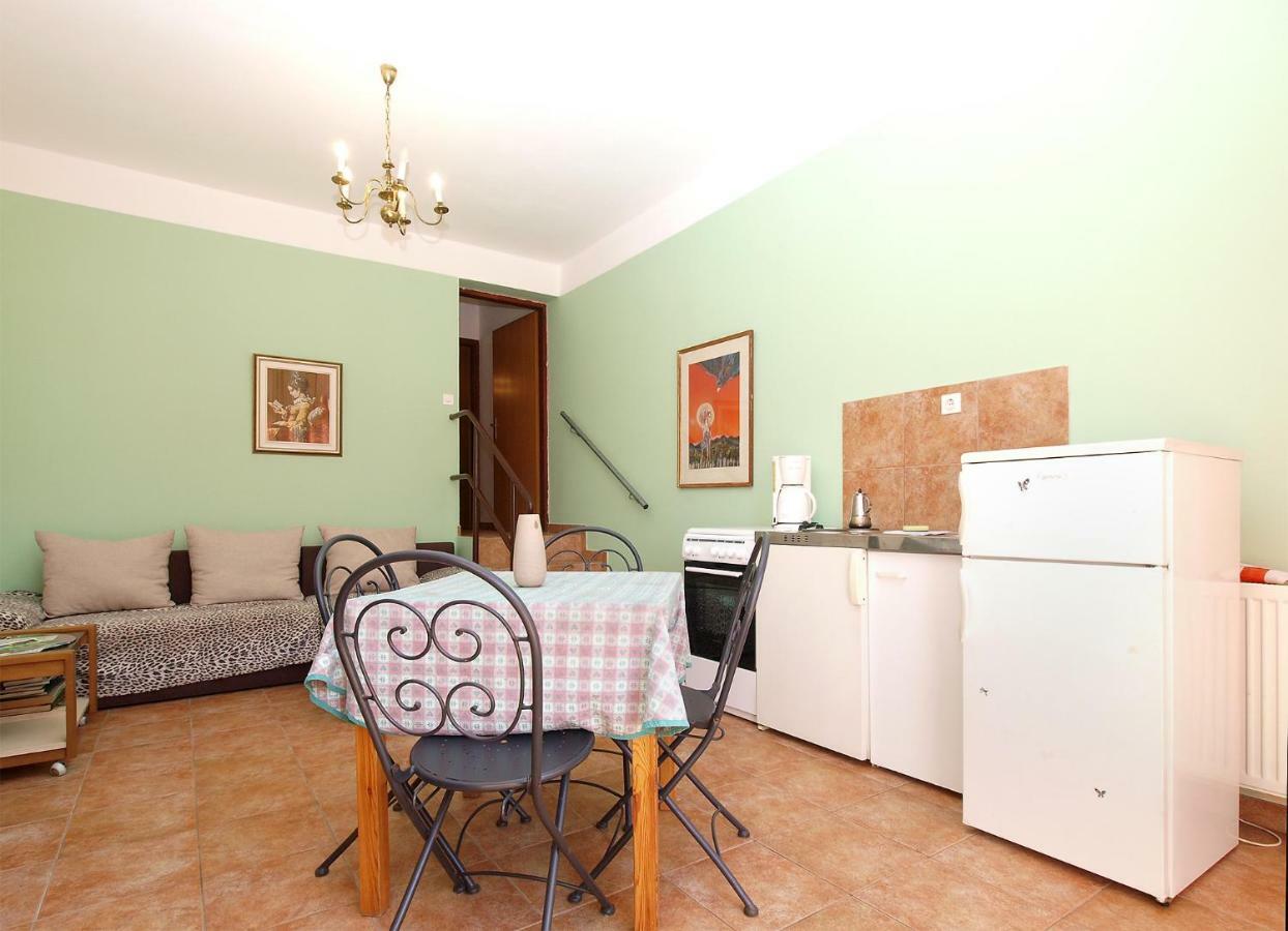 Apartments Kada 1571 Pula Bagian luar foto