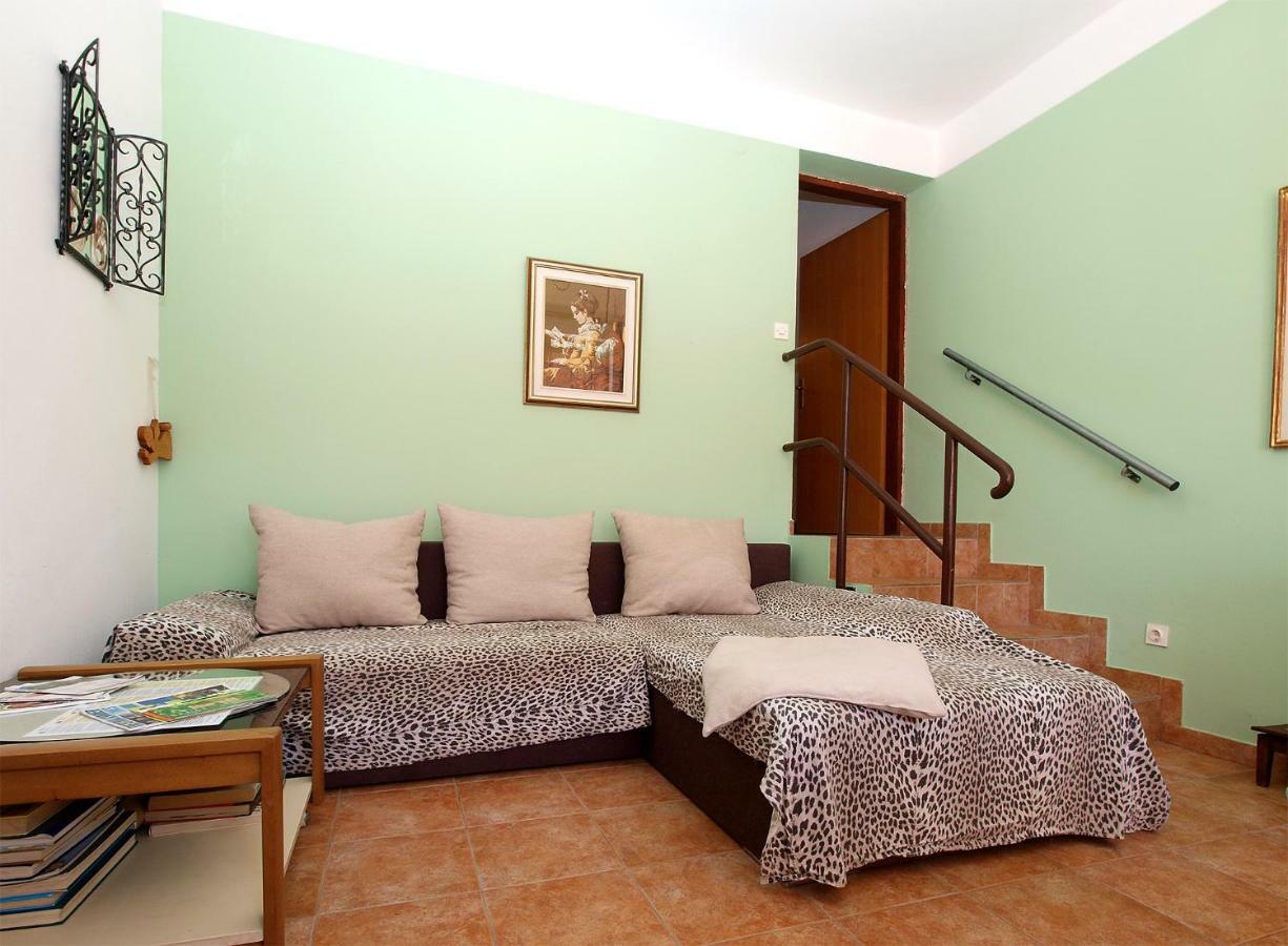Apartments Kada 1571 Pula Bagian luar foto